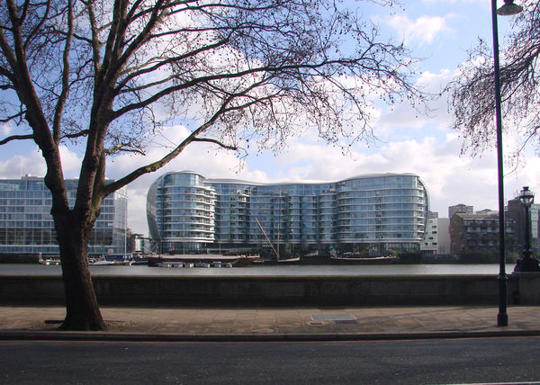 Residential building Albion Riverside, London